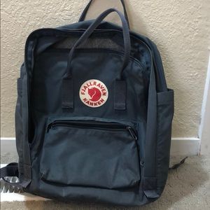 Fjallraven kanken classic size